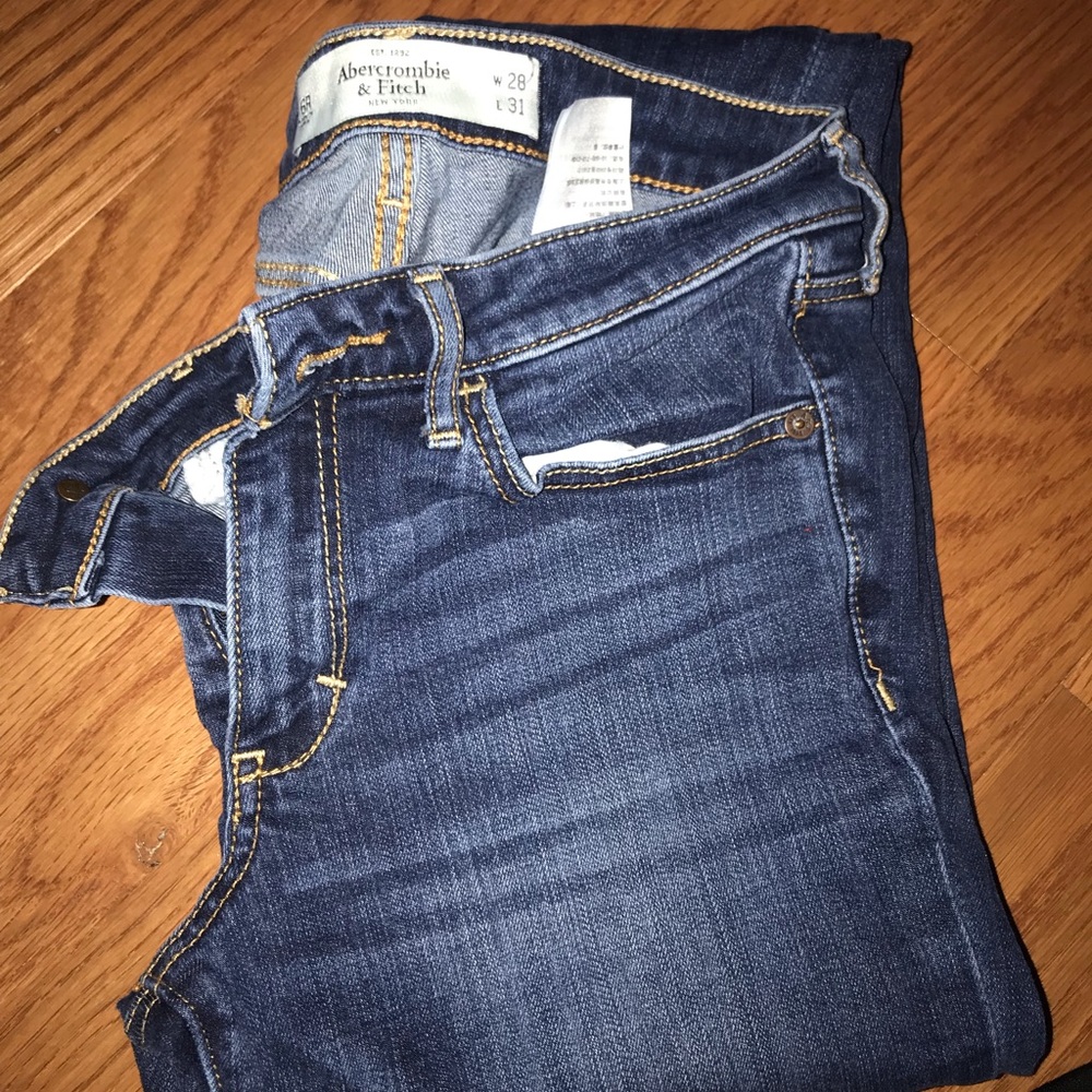 Women’s jeans